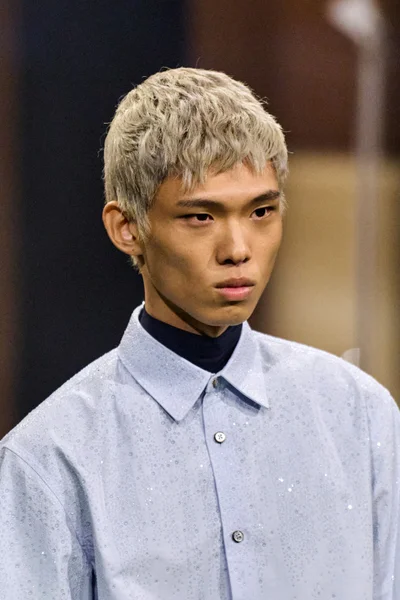 Look 20